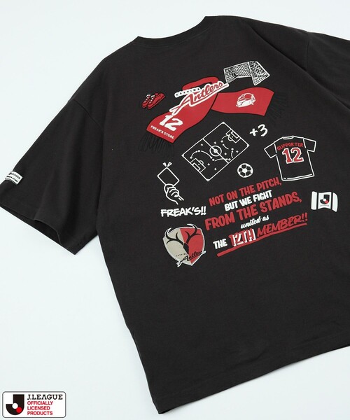 FREAK'S STORE(フリークスストア)の「J.LEAGUE × FREAK’S STORE別注 SUPPORTERS SHORT SLEEVE TEE【鹿島アントラーズ】 / Jリーグ別注 Tシャツ(Tシャツ/カットソー・メンズ・チャコールグレー/ホワイト・MEDIUM/SMALL/X-LARGE/LARGE)」の2枚目の写真