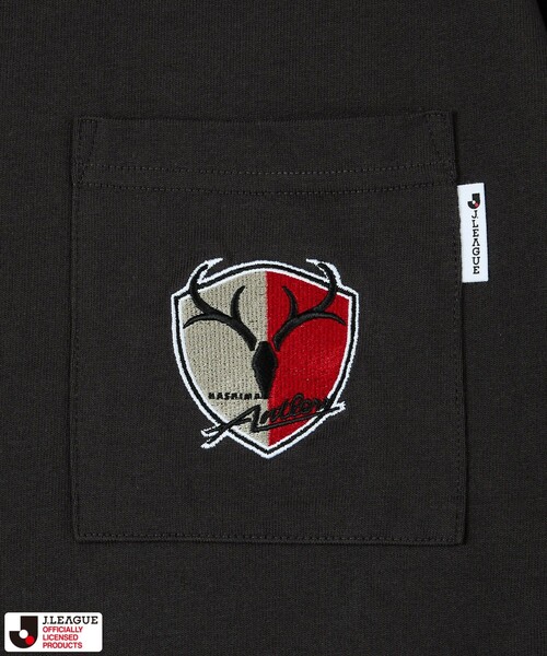 FREAK'S STORE(フリークスストア)の「J.LEAGUE × FREAK’S STORE別注 SUPPORTERS SHORT SLEEVE TEE【鹿島アントラーズ】 / Jリーグ別注 Tシャツ(Tシャツ/カットソー・メンズ・チャコールグレー/ホワイト・MEDIUM/SMALL/X-LARGE/LARGE)」の5枚目の写真