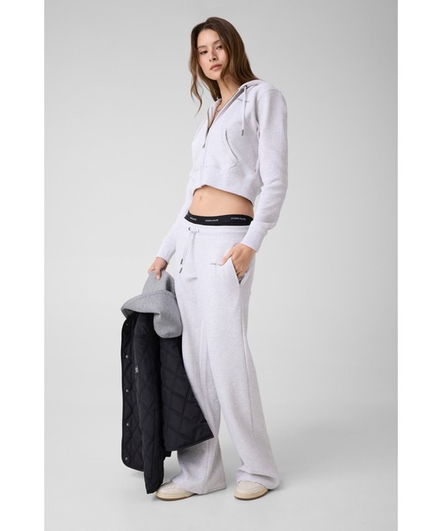 GUESS JEANS — Star Waffle Hoodie, парка‑футер с капюшоном, джип‑апп бек‑print