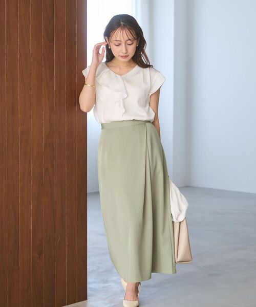 COHINA(コヒナ)の「とろみVネックラッフルブラウス 【低身長・小柄女性】(シャツ/ブラウス・レディース・オフホワイト・ONE SIZE)」の15枚目の写真
