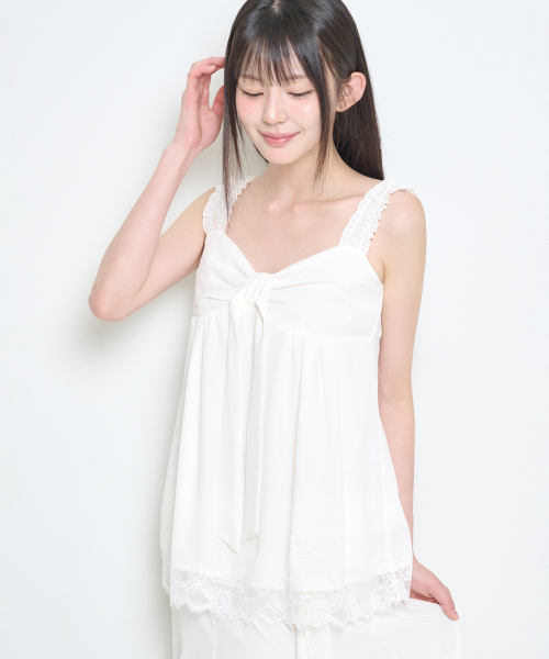 ILLIGO(イリゴ)の「ボウシフォンレーススリーブレスアイボリー(Tシャツ/カットソー・レディース・その他・SMALL/MEDIUM)」の2枚目の写真