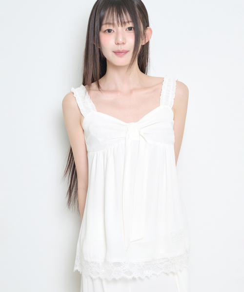 ILLIGO(イリゴ)の「ボウシフォンレーススリーブレスアイボリー(Tシャツ/カットソー・レディース・その他・SMALL/MEDIUM)」の3枚目の写真