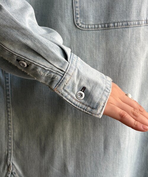 DouDou(ドゥドゥ)の「【Healthy denim】Almond(シャツ/ブラウス・レディース・ブルー系その他・1)」の14枚目の写真