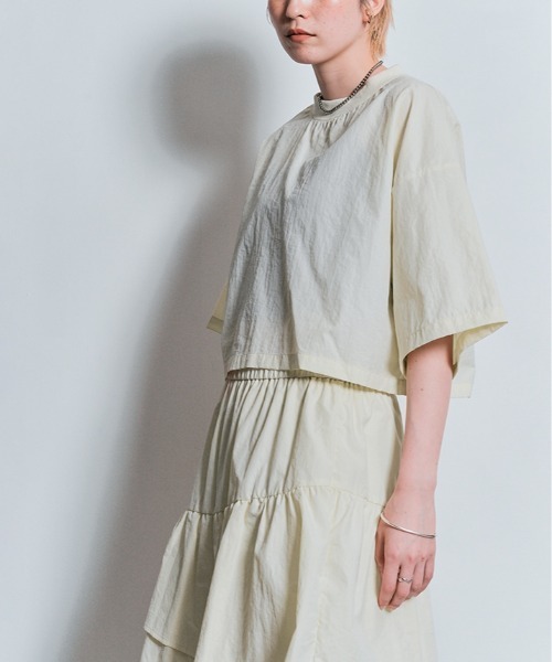 W:Huku(フーク)の「撥水 リブネック ショート トップス(Tシャツ/カットソー・レディース・アイボリー/チャコール/アッシュブラウン・FREE)」の10枚目の写真