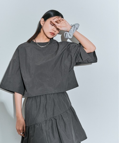 W:Huku(フーク)の「撥水 リブネック ショート トップス(Tシャツ/カットソー・レディース・アイボリー/チャコール/アッシュブラウン・FREE)」の11枚目の写真