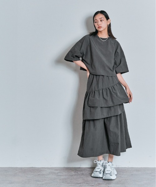 W:Huku(フーク)の「撥水 リブネック ショート トップス(Tシャツ/カットソー・レディース・アイボリー/チャコール/アッシュブラウン・FREE)」の12枚目の写真