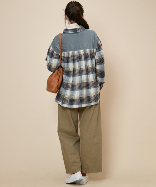 KRIFF MAYER Lady's Collection(クリフメイヤーレディースコレクション)の「ビエラバックギャザーシャツ(シャツ/ブラウス・レディース・ブラウン/オリーブ/ナチュラル/モカ/その他5/チャコール/アイボリー・LARGE/MEDIUM)」の15枚目の写真