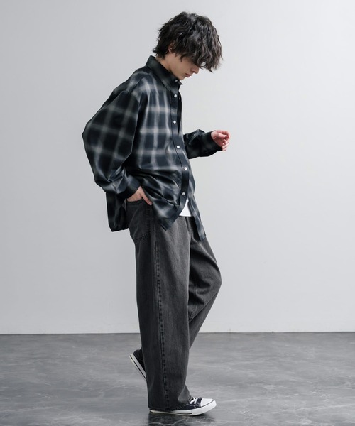 Audience（オーディエンス）の「Upscape Audience アップスケープオーディエンス 日本製 国産「備中」12.5オンス セルヴィッチ 赤耳デニム ヴィンテージWASH 5ポケ アジャスターワイドパンツ AUD3693（デニムパンツ・メンズ・インディゴブルー/ブラック・L/M）」の16枚目の写真