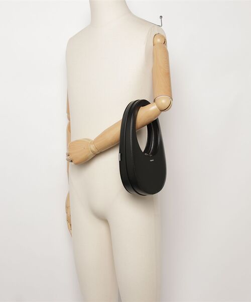 COPERNI(コペルニ)の「COPERNI(コペルニ) MINI SWIPE BAG(ハンドバッグ・レディース・ブラック・F)」の5枚目の写真