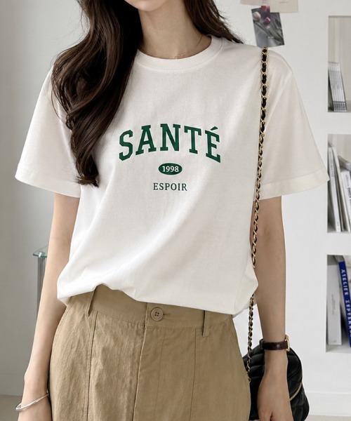 sowme.（ソウミー）の「大人カジュアルに着回せる◎【フレンチカレッジロゴ ベーシック Tシャツ】（Tシャツ/カットソー・レディース・ホワイト系その他/オートミール・MEDIUM/SMALL/LARGE）」の2枚目の写真