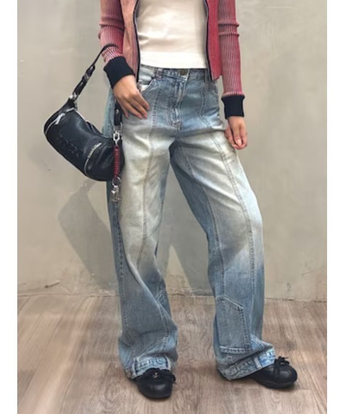 Desigual(デシグアル)の「センターステッチ ワイドデニムパンツ【2026-2027年秋冬新作】(デニムパンツ・レディース・ブルー・36/34/44/42/40/38)」の1枚目の写真