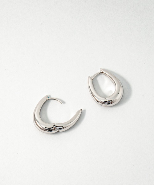 TOM WOOD(トムウッド)の「【TOMWOOD】Liz Hoops シルバー ピアス ユニセックス(ピアス(両耳用)・レディース・シルバー・FREE)」の2枚目の写真