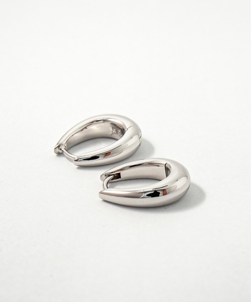 TOM WOOD(トムウッド)の「【TOMWOOD】Liz Hoops シルバー ピアス ユニセックス(ピアス(両耳用)・レディース・シルバー・FREE)」の5枚目の写真