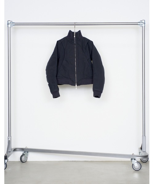 NVRFRGT(ネヴァーフォーゲット)の「STAND COLLAR BOMBER JACKET(ブルゾン・メンズ・ブラック/グレー・2/3)」の13枚目の写真