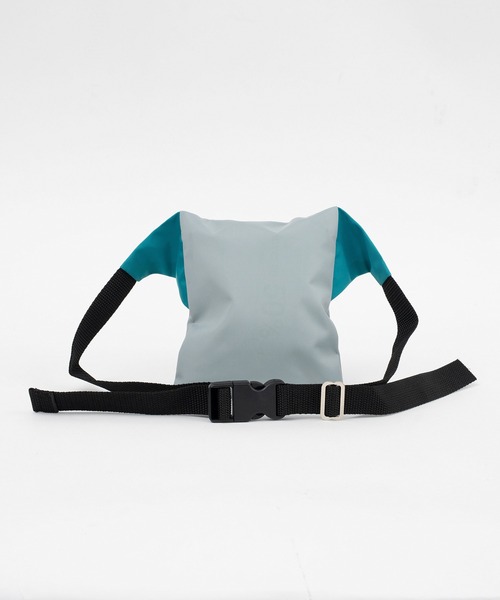 GOOD DEAL（グッドディール）の「Tough Traveler / タフトラベラー / CELL BELT vertical / ウエストポーチ（ボディバッグ/ウエストポーチ・レディース・ブラック/グリーン/Royal/タン/ベージュ系その他/グレー系その他/パープル/レッド・FREE）」の16枚目の写真