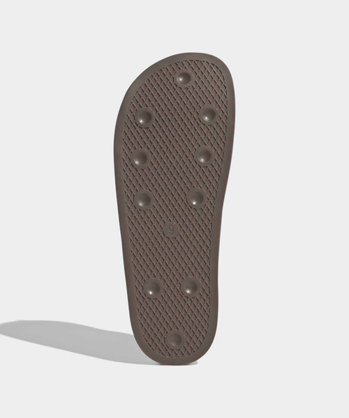 adidas(アディダス)の「アディミュール サンダル / Adimule Slides / アディダスオリジナルス adidas Originals(サンダル・メンズ・ブラウン・22.5cm/23.5cm/24.5cm/25.5cm/26.5cm/27.5cm/28.5cm)」の3枚目の写真
