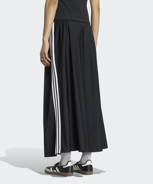 adidas(アディダス)の「ファイヤーバード スカート / アディダスオリジナルス adidas Originals(スカート・レディース・ブラック・SMALL/MEDIUM/LARGE/XX-LARGE/X-LARGE/X-SMALL)」の2枚目の写真