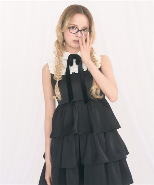 FickleBebe（フィクルベベ）の「サテンティアードリボンＯＰ（ワンピース・レディース・グレー/ブラック・1/0）」の4枚目の写真