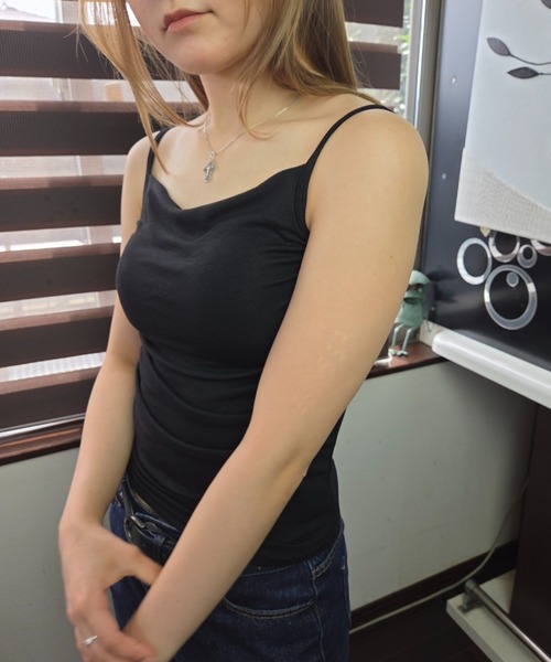 ｔｏｌｅｎｅ（トレネ）の「ギャザードレ―プ ニュアンス キャミソール（キャミソール・レディース・ブラウン/ブラック/ホワイト/ライトベージュ・FREE）」の19枚目の写真
