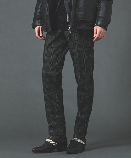 5351 POUR LES HOMMES(ゴーサンゴーイチプールオム)の「【セットアップ対応】グレンチェック フロック テーパード スラックス(スラックス・メンズ・ブラック/グレー・48/50/46/44)」の1枚目の写真