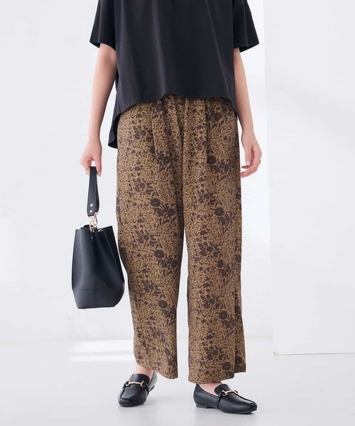 a.v.v(アーヴェヴェ)の「プリントワイドパンツ(その他パンツ・レディース・ブラウン・38/40)」の12枚目の写真