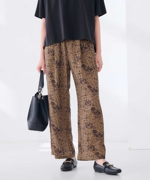 a.v.v(アーヴェヴェ)の「プリントワイドパンツ(その他パンツ・レディース・ブラウン・38/40)」の13枚目の写真