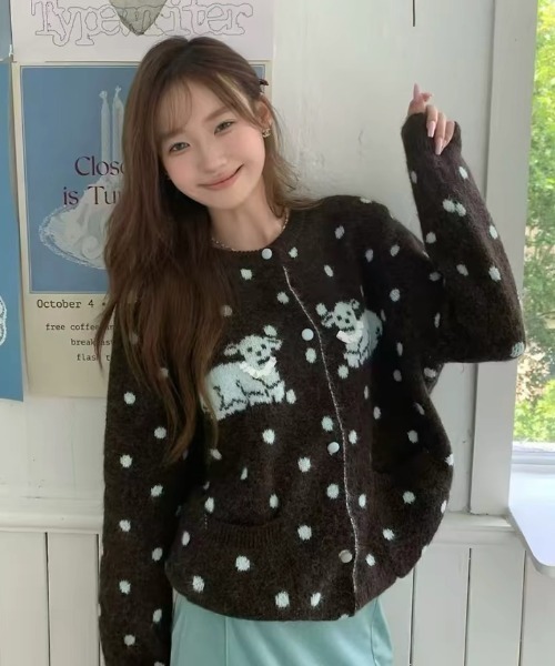 SHERU(シェル)の「レトロポップ アニマルドット柄 ニットカーディガン もちふわ(ニット/セーター・レディース・グレー/ブラウン・M)」の2枚目の写真