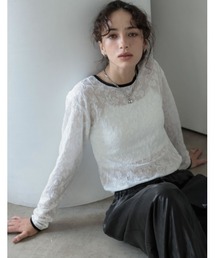 [2026AW PRE ORDER]ベロアパイピングバックオープンフラワーレースシアートップス