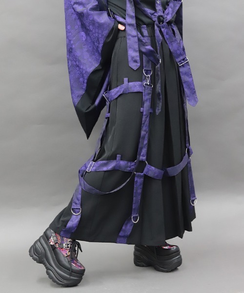 axes femme(アクシーズファム)の「ハーネス袴パンツ(その他パンツ・レディース・ローズ/レッドパープル/ブラック・SMALL/MEDIUM/LARGE)」の1枚目の写真