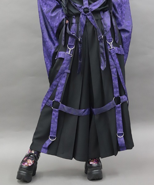axes femme(アクシーズファム)の「ハーネス袴パンツ(その他パンツ・レディース・ローズ/レッドパープル/ブラック・SMALL/MEDIUM/LARGE)」の4枚目の写真