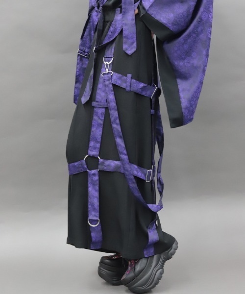 axes femme(アクシーズファム)の「ハーネス袴パンツ(その他パンツ・レディース・ローズ/レッドパープル/ブラック・SMALL/MEDIUM/LARGE)」の5枚目の写真