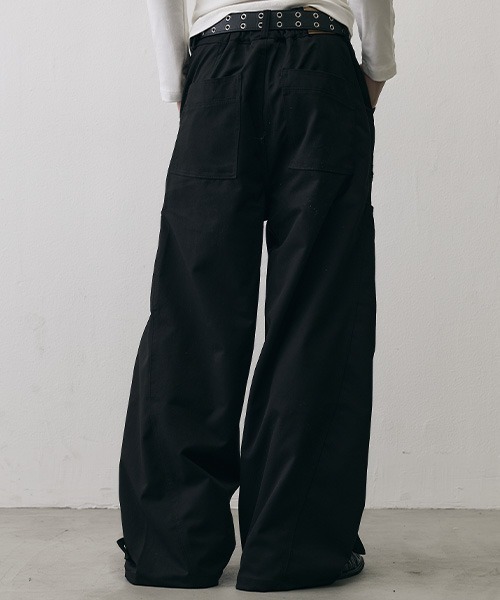 Shoowtime(ショウタイム)の「Metal Studs Curved Wide Pants / メタルスタッズ カーブワイドパンツ(カーゴパンツ・メンズ・ブラック・X-LARGE/LARGE/MEDIUM)」の5枚目の写真