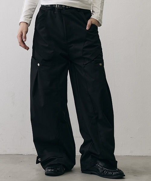 Shoowtime(ショウタイム)の「Metal Studs Curved Wide Pants / メタルスタッズ カーブワイドパンツ(カーゴパンツ・メンズ・ブラック・X-LARGE/LARGE/MEDIUM)」の7枚目の写真