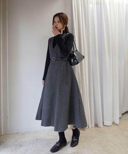 CORNERS(コーナーズ)の「フェイクウールノースリカシュクールワンピース(ワンピース・レディース・ブラック/グレー・M)」の2枚目の写真