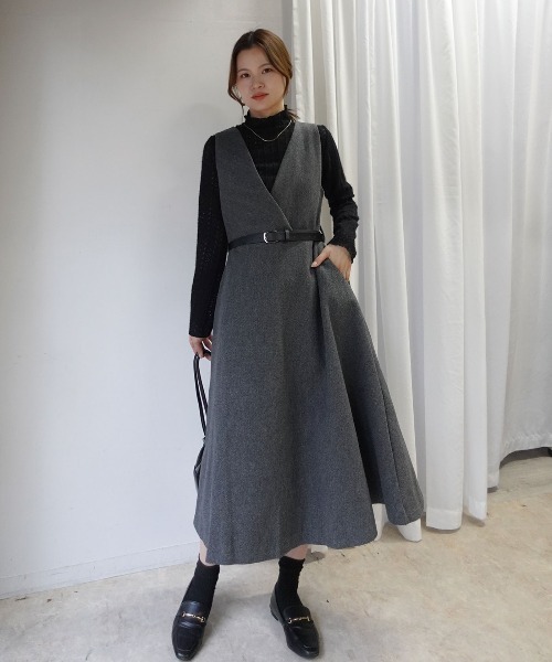 CORNERS(コーナーズ)の「フェイクウールノースリカシュクールワンピース(ワンピース・レディース・ブラック/グレー・M)」の8枚目の写真