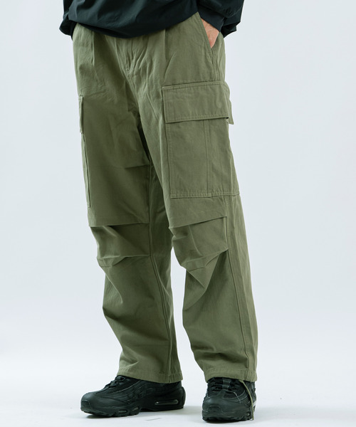 Universal Style Wear(ユニバーサルスタイルウェア)の「ワイドカーゴパンツ(カーゴパンツ・メンズ・カーキ/ブラック・LARGE/MEDIUM/SMALL)」の1枚目の写真