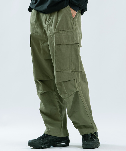 Universal Style Wear(ユニバーサルスタイルウェア)の「ワイドカーゴパンツ(カーゴパンツ・メンズ・カーキ/ブラック・LARGE/MEDIUM/SMALL)」の17枚目の写真
