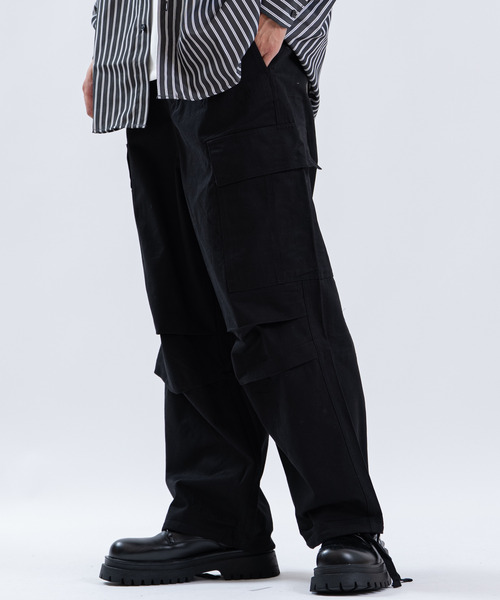 Universal Style Wear(ユニバーサルスタイルウェア)の「ワイドカーゴパンツ(カーゴパンツ・メンズ・カーキ/ブラック・LARGE/MEDIUM/SMALL)」の4枚目の写真