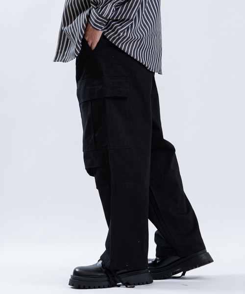 Universal Style Wear(ユニバーサルスタイルウェア)の「ワイドカーゴパンツ(カーゴパンツ・メンズ・カーキ/ブラック・LARGE/MEDIUM/SMALL)」の5枚目の写真