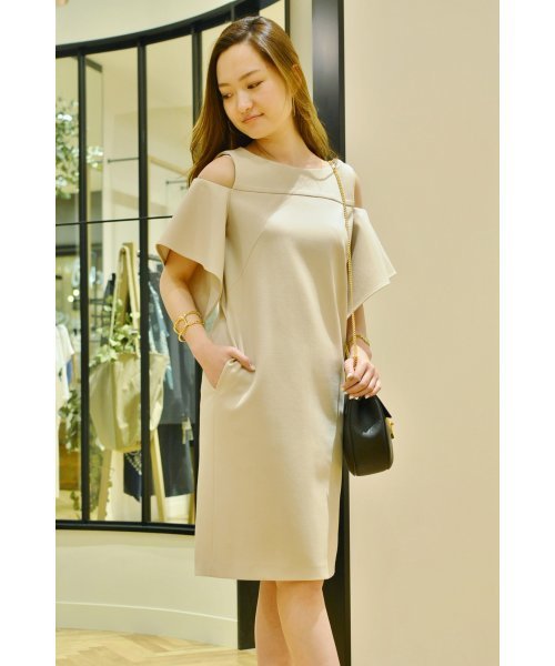 FIGARO Paris（フィガロパリ）の「ハイカウントポンチワンピース◆（ワンピース・レディース・ネイビー/ベージュ/ベージュ系その他・36/38）」の2枚目の写真