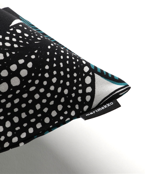 marimekko（マリメッコ）の「PIENI SIIRTOLAPUUTARHA / CUSHION COVER 50×50㎝（クッション/クッションカバー・レディース・グリーン・FREE）」の3枚目の写真