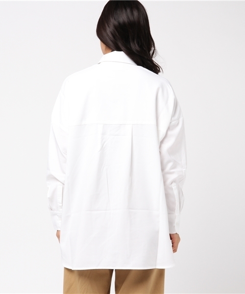 IGNIO（イグニオ）の「ビッグシルエット 吸水速乾 長袖ボタンシャツ（シャツ/ブラウス・レディース・オフホワイト/ネイビー・LL/M/L）」の5枚目の写真