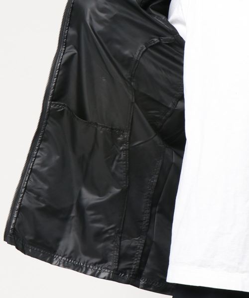 オークリー OAKLEY 蓄熱裏地2WAY フルジップ ジャケット ブラックM 中古・古着通販】OAKLEY (オークリー) 中綿ジャケット ブラック