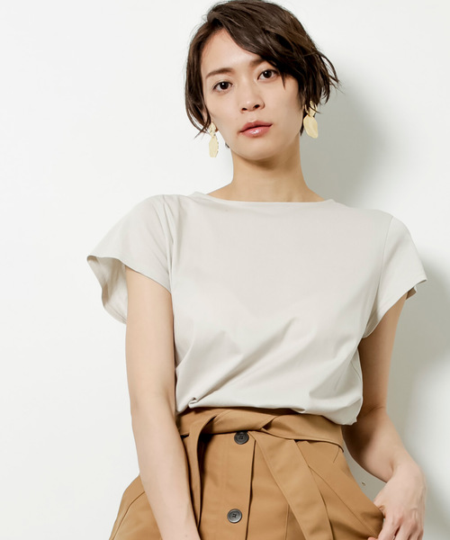 STUDIOUS(ステュディオス)の「【STUDIOUS】バックシャンTEE(Tシャツ/カットソー・レディース・グリーン/ライトグレー/ブラック/ブラウン/パープル・FREE)」の3枚目の写真