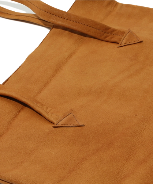 And A（アンドエー）の「ラセールレザーBAG（トートバッグ・メンズ・ホワイト/ブラック/ブラウン・FREE）」の5枚目の写真