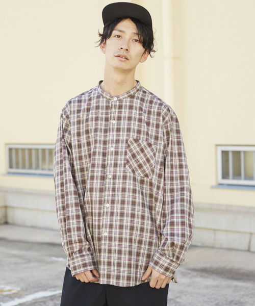L&HARMONY（エルアンドハーモニー）の「[L&HARMONY / エルアンドハーモニー] レトロチェックルーズバンドカラーシャツ（シャツ/ブラウス・メンズ・ブラック/ベージュ・LARGE/MEDIUM）」の2枚目の写真