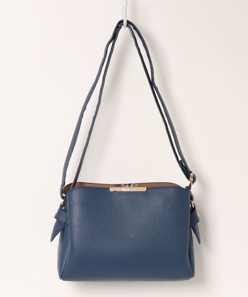 ALTROSE（アルトローズ）の「ショルダーバッグ [シャルナ]（ショルダーバッグ・レディース・ブラック/ベージュ/ネイビー/グレー/ピンク/アイボリー/ライトブルー/ブラック系その他/ワイン/ライトグレー/ライトパープル/カーキ/ブラウン/ライトベージュ/ダークネイビー/キャメル/ダークグリーン/スミクロ・FREE）」の14枚目の写真