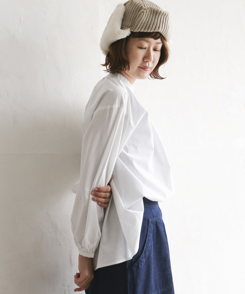 LBC（エルビーシー）の「ふんわりハイネックブラウス（シャツ/ブラウス・レディース・ホワイト/ネイビー・M）」の6枚目の写真