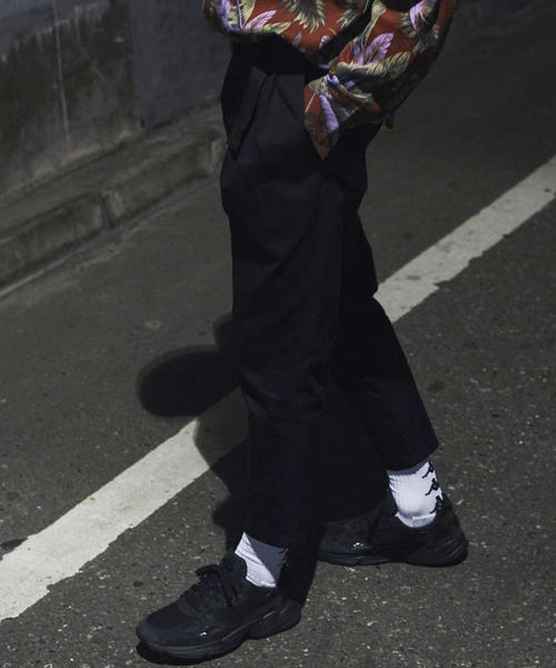 coen（コーエン）の「【YouTuberげんじ紹介】クールマックス(R)オールシーズンツータックライトサルエルパンツ(UTILITY LINE)（その他パンツ・メンズ・ブラック/ベージュ・SMALL/MEDIUM/LARGE）」の2枚目の写真