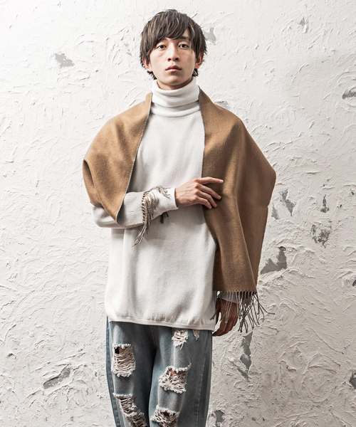 MinoriTY(マイノリティ)の「Wフェイスマフラー/カシミア混(マフラー・メンズ・ホワイト/ブラック/ベージュ/ネイビー/ブルー/ブラック系その他/キャメル/テラコッタ・FREE)」の8枚目の写真